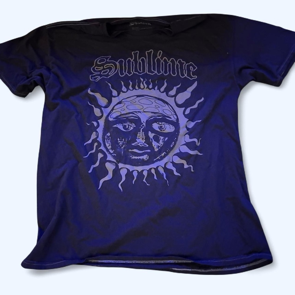 Sublime Graphic Tee in Grey